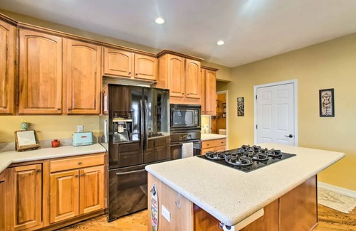 Cherry Creek Condo | Luxury Cherry Creek Retreat w/2 Patios in Affluent Neighborhood