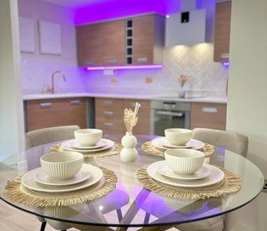 Leeds Apartment | Luxury City Apartment with Jacuzzi & Free Parking