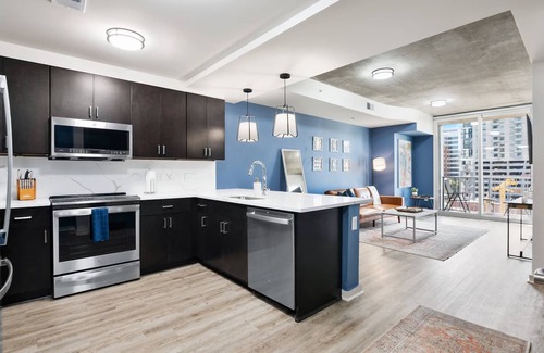 Midtown Apartment | Luxury City Center Home