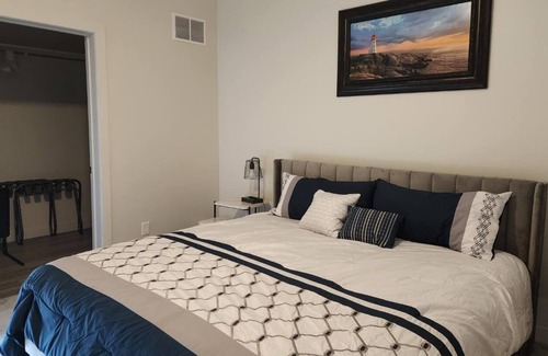 Manhattan Condo | Luxury Colbert Hills Condo