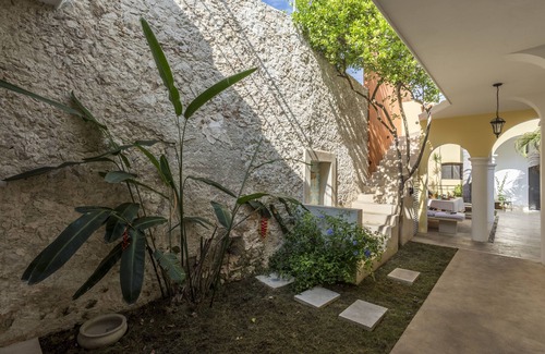 Barrio de Santiago Villa | Luxury Colonial Villa In Historic Center - Santiago. Best experience in Merida