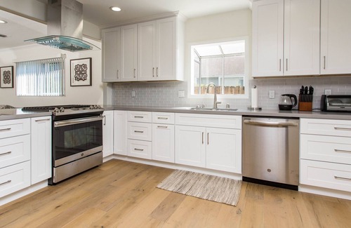 Warner Center House | Luxury, Completely Remodeled Home W/ Pool - 4BR / 3bath