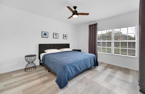 Calusa Bay North Apartment | Luxury Condo, 90-day MINIMUM STAY -LESS DECLINED!, Gated, 4 mi Vanderbilt Beach