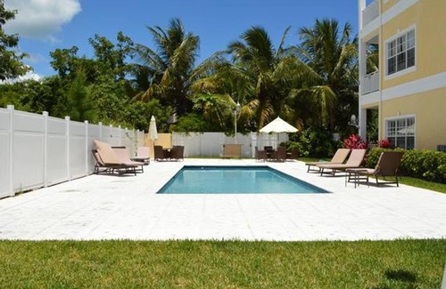 Nassau Apartment | Luxury Condo at Venito