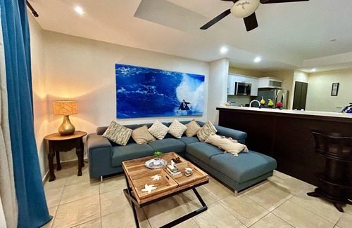Barrio Los Villalobos Condo | Luxury Condo Beachfront Playa Jacó, 3 Beds, 2 Bath, AC, Infinity Pools & Balcony