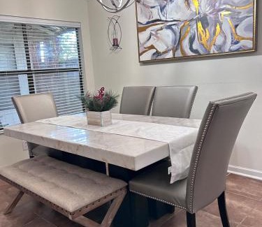 South Baton Rouge Villa | Luxury Condo in the Heart of BR