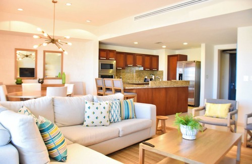 La Paz Condo | Luxury condo in Vistamar Puerta Cortes with access to beach clubs