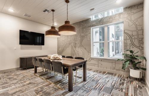East Ybor Apartment | Luxury Condo in Ybor City Tampa w/Pool access