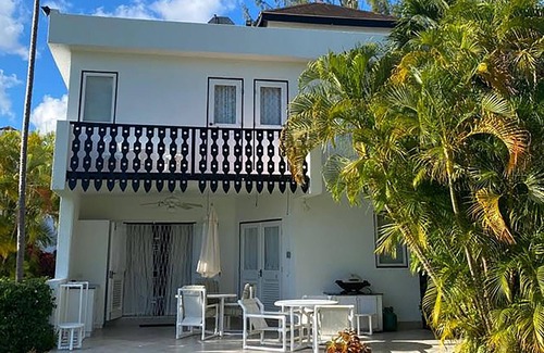 Rockley Condo | Luxury Condo, on 7th Green, Rockley Golf Course, 5 mins walk beaches + Amenities