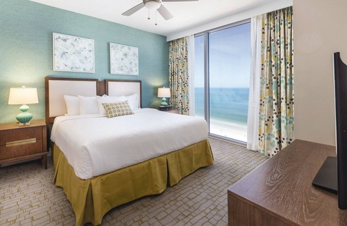 Clearwater Beach Resort | Luxury Condo right by Clearwater Beach, Onsite Spa