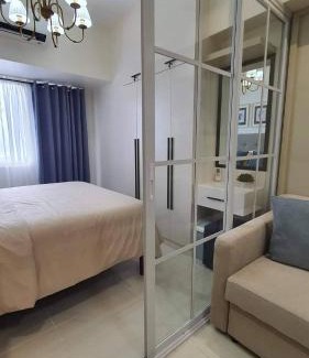 Pasay Apartment | Luxury Condo with a view of Manila Bay