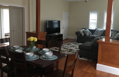 Lynn Apartment | Luxury , Confort and Privacy at the Summit