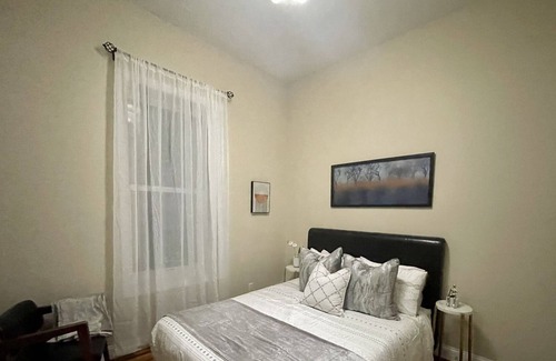 Troy Apartment | Luxury Contemporary 1800 sqft 3 Bedroom 1.5 bath in historic Troy NY