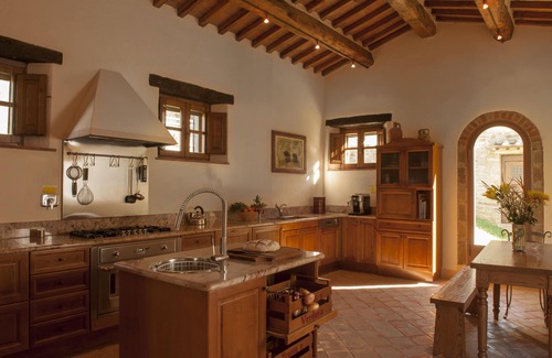 Montalla Villa | Luxury Cortona view hilltop Villa