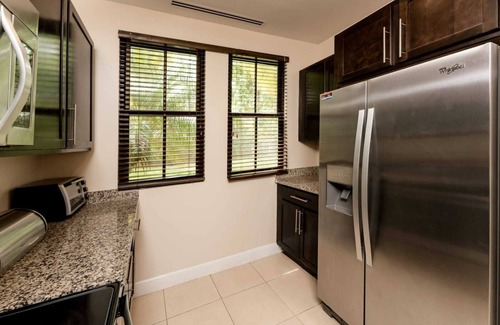 Coco Condo | Luxury Costa Rican 3-bedroom condo with washer/dryer and fully equipped kitchen