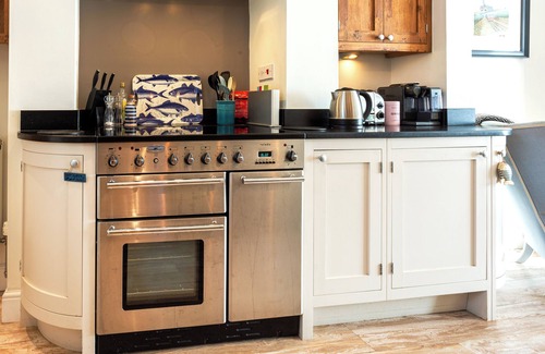 Runswick Bay House | Luxury Cottage 5 minute walk to Runswick Bay Beach