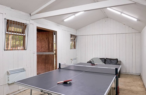 Wareham House | Luxury Country Cottage with private grounds and swimming pool