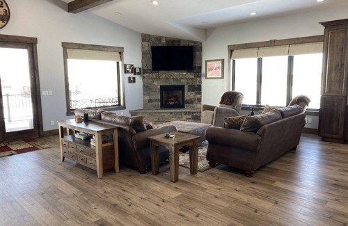 Rexburg House | Luxury Country Guest Suite, Sleeps 10, Hot Tub