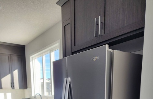 Calgary House | Luxury & Cozy Full House W/ 4 Beds & 3 Full Baths