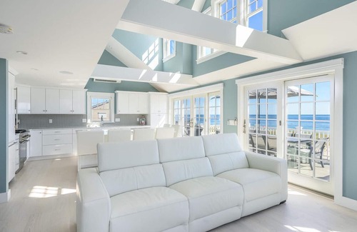West Hyannisport House | Luxury Craigville Beach Oceanfront Rental