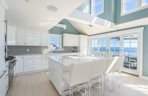 West Hyannisport House | Luxury Craigville Beach Oceanfront Rental