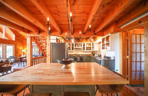 Faber House | Luxury, Curated Lakefront Cabin with New Hot Tub. Near Breweries and Vineyards!