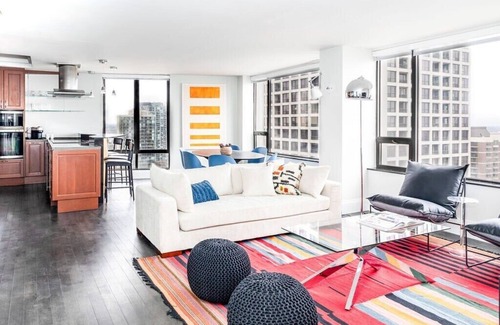 Rush and Division Apartment | Luxury Designer Penthouse North - Pool - Gold Coast