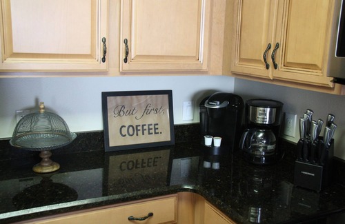 Destin Condo | Luxury direct oceanfront rental. Deep cleaned between all renters.