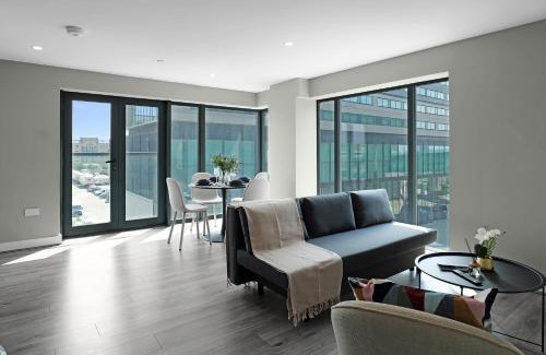 The Docks Apartment | Luxury Dockside Apartment
