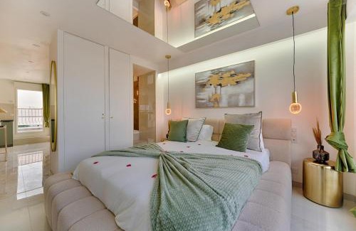 Alfortville Apartment | Luxury Dolce Jacuzzi