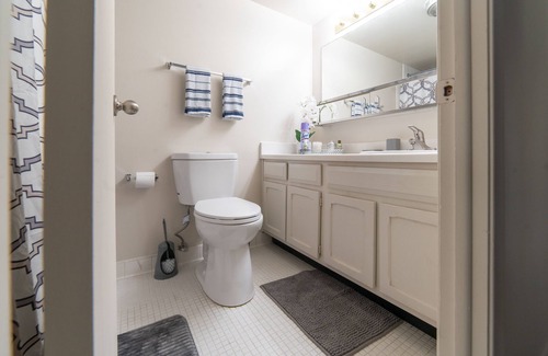 Southfield Apartment | LUXURY DOWNTOWN APARTMENT