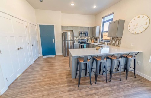 Downtown Eau Claire Apartment | Luxury Downtown EC Apartment 2BR