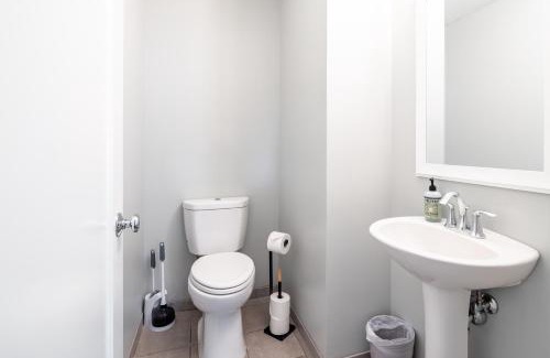 Downtown Cleveland Villa | Luxury Downtown Townhome Unit 14
