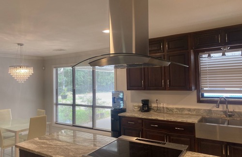 Lithonia House | Luxury Duplex: Great for Romantic Getaway or Family Vacation (8 GUESTS MAXIMUM)