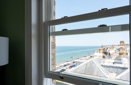 Herne Bay Apartment | Luxury Duplex Penthouse on the Beach with Panoramic Sea Views