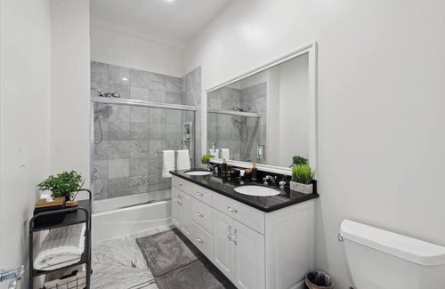 Castaic House | Luxury, Elegance, Views: LA Gem