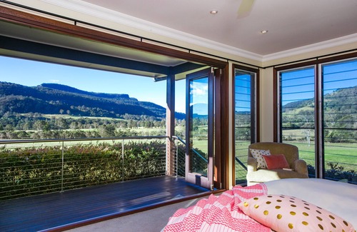 Kangaroo Valley House | Luxury Estate, Stunning Views, 5 mins to Village,15 mins to Berry, Dogs welcomed