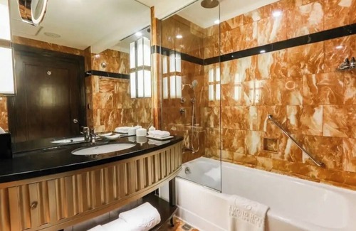 Manila House | Luxury Experience at Diamond Hotel
