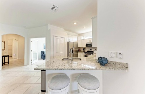 Lakewood Ranch Villa | Luxury Family Friendly Villa in LWN Lorraine Lakes! 3 Beds 2 Baths!