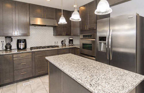 Forestview House | Luxury Family Home Near Downtown Chicago