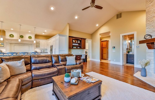 South Jordan House | Luxury Family Home, 15 Miles to Downtown SLC!