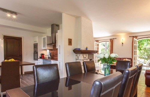 Valbonne Villa | Luxury Family Villa 450 metres from Valbonne