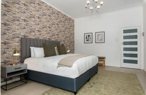 Milnerton Villa | Luxury Family Villa with Pool, Gym & Bonfire Area