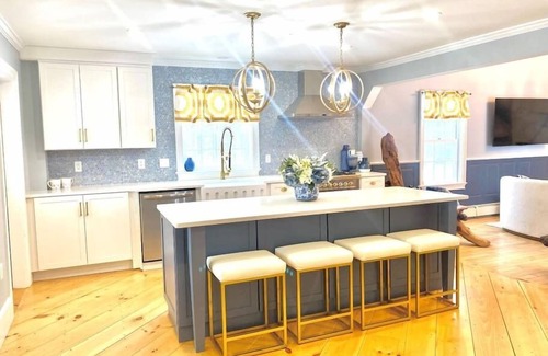 Hancock Other | Luxury Farm Stay - Bonds Corner Bungalow - Wolf Pine Hollow