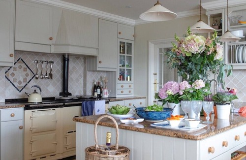 St. Mawes Villa | Luxury Featured Beachfront Home in Picturesque St.Mawes, F