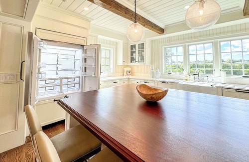 Katama House | Luxury Field Club Compound with Pool and Barn