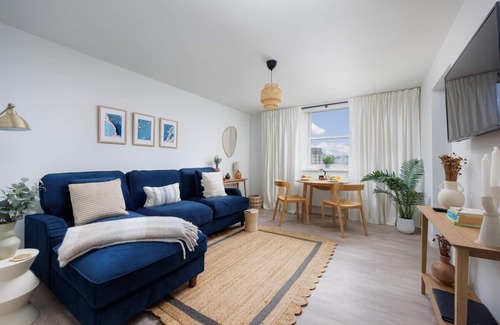Plymouth House | Luxury First Floor 2 bed Apartment