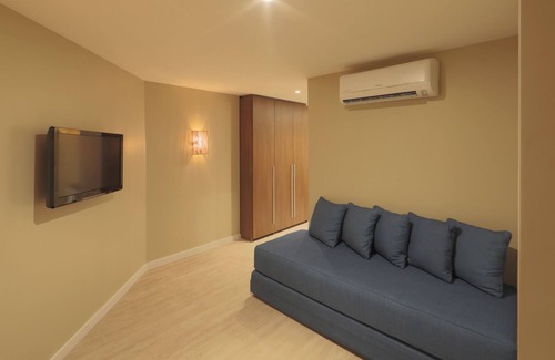 Pina Apartment | LUXURY FLAT DECORATED HIGH FLOOR AT THE SEASIDE OF THE BEACH OF BOA VIAGEM IN HOTEL