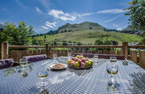 Le Chinaillon Ski Chalet | Luxury flat with a mountain feel