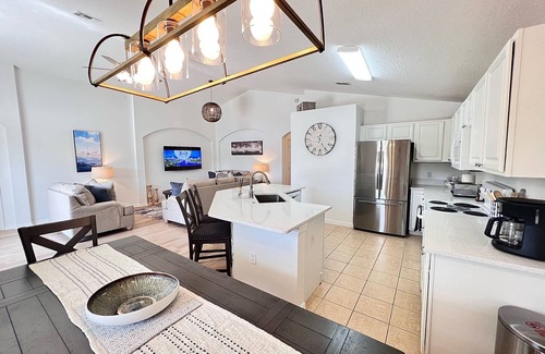 Highgate Park Villa | Luxury Florida villa close to Disney with SOUTH FACING private pool/spa